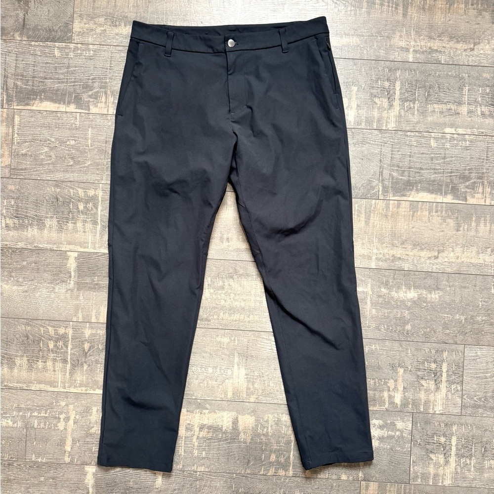 Lululemon Men’s Commission Pants Dark Gray